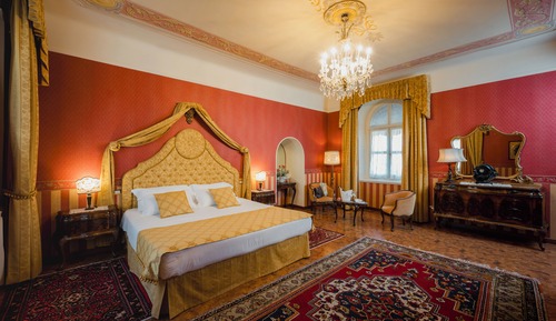 Junior Suite, 1 Queen Bed, Non Smoking