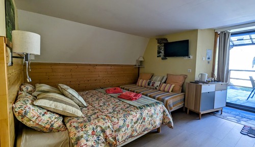 Premium Triple Room, Hot Tub, River View (Chambre Eté )