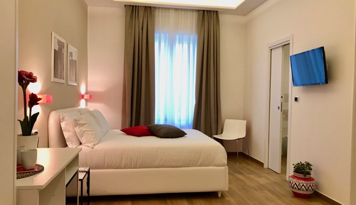 Standard Room, Multiple Beds, Private Bathroom, City View
