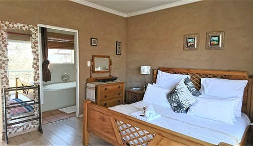 Honeymoon Room, Garden View