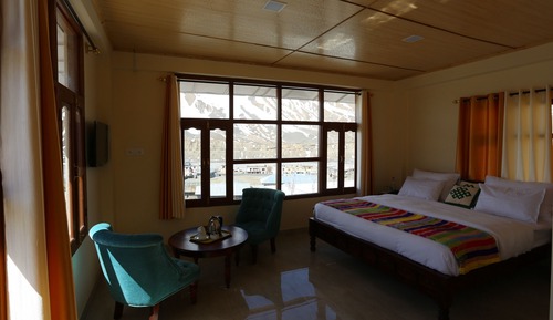 Superior Room, Mountain View