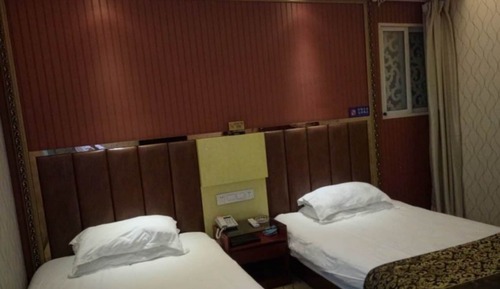 Standard Twin Room B