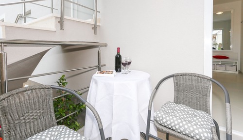 Family Apartment, Garden View