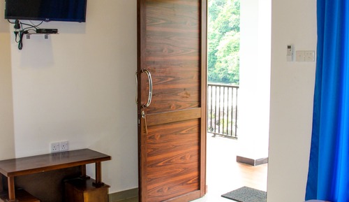 Economy Triple Room, 1 Twin Bed, River View
