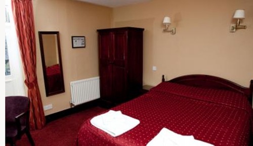 Family Room (Max 4 people)