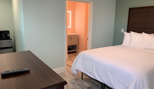 Standard Room, 1 Queen Bed, Non Smoking