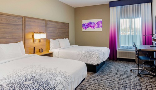 Deluxe Room, 2 Queen Beds, Non Smoking