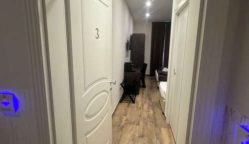 Deluxe Triple Room 3