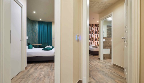 Deluxe Double Room 11