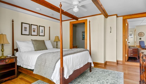 Room 11