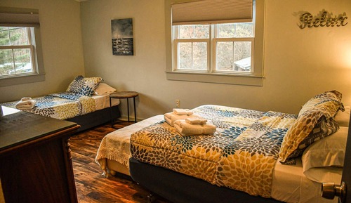 Family Room, Multiple Beds