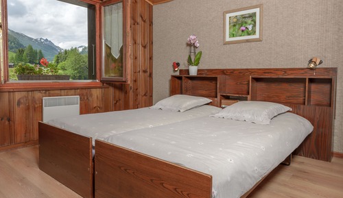 Superior Single Room, Non Smoking, Mountain View