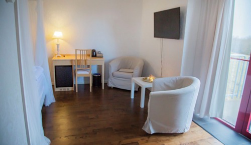 Romantic Double Room, Garden View