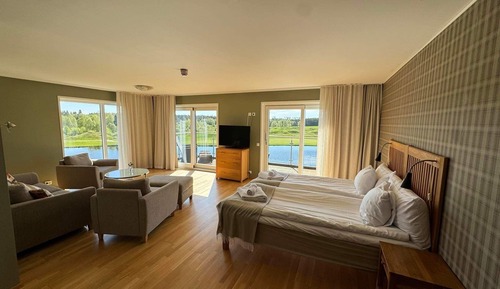 Junior Suite, Private Bathroom
