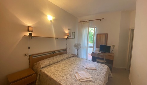 Economy Double or Twin Room, Balcony