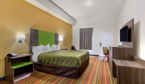 Standard Room, 1 King Bed, Non Smoking