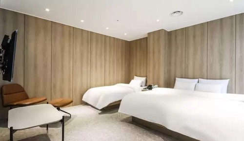 Party Room (B1)