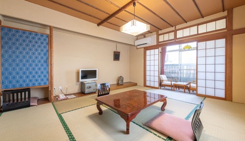 Japanese Style Room for 4 guests with Private Bathroom