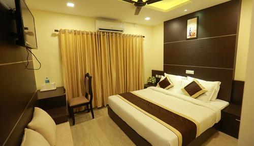 Deluxe Double Room, 1 King Bed, Accessible, City View