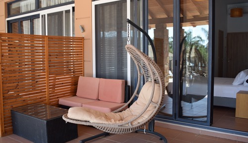 Economy Room, Pool View