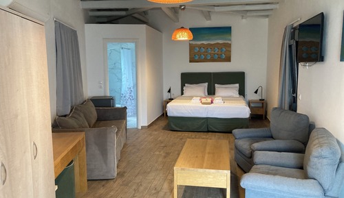 Junior Suite, Pool View
