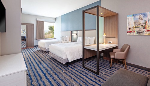 Suite, 2 Queen Beds (Mobility/Hearing Accessible, Tub)
