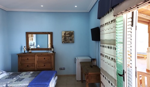 Double Room (Jorós)