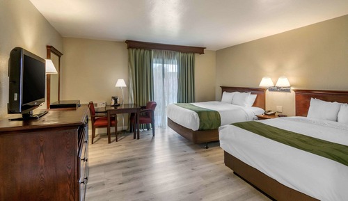 Suite, 2 Queen Beds, Non Smoking ( Efficiency)