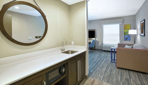 Studio, 1 King Bed, Accessible (Hearing)