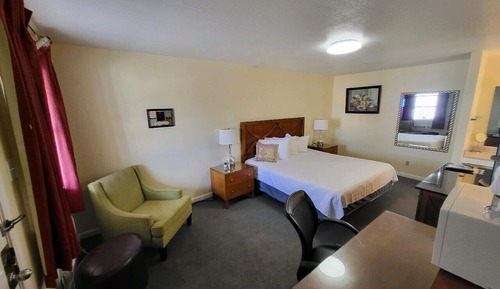 Premium Room, 1 King Bed, Non Smoking