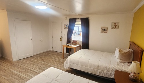 Family Room, 2 Queen Beds, Accessible, Non Smoking