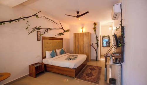Leopard Lair