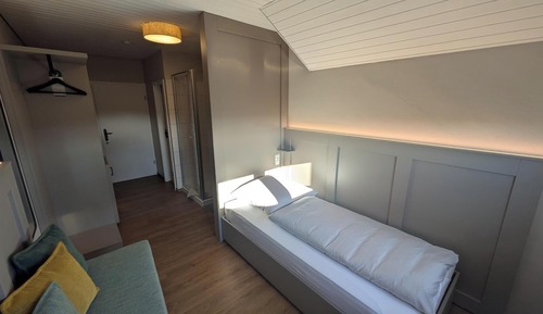 Economy Single Room
