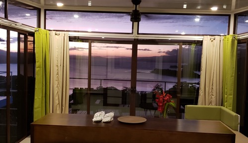 Luxury Bungalow, 1 King Bed, Non Smoking, Lake View