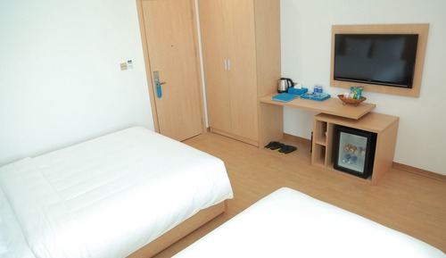 Superior Twin Room, City View