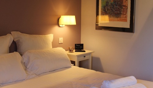 Room (La Tempérance, 2nd Floor)