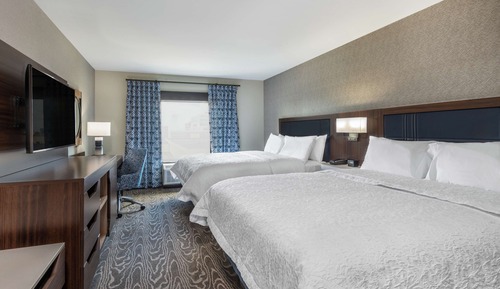 Room, 2 Queen Beds, Refrigerator & Microwave