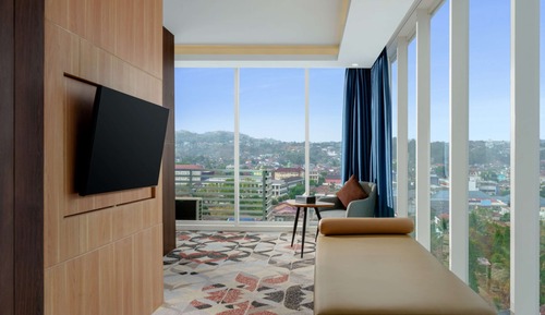 Premier Room, 1 Queen Bed, City View