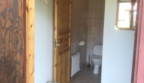 Cottage (7 - pets not allowed)
