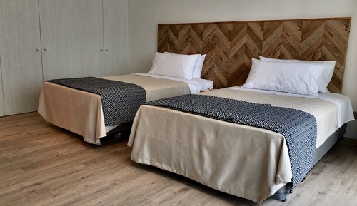 Executive Studio, 2 Twin Beds