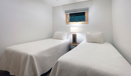 3 Bedroom Cottage 38