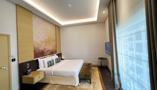 Classic Room, 1 King Bed