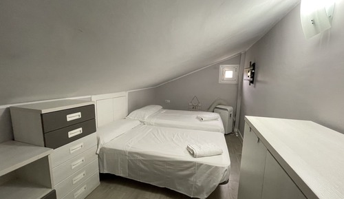 Economy Room, No Windows