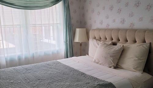 Deluxe Quadruple Room 219