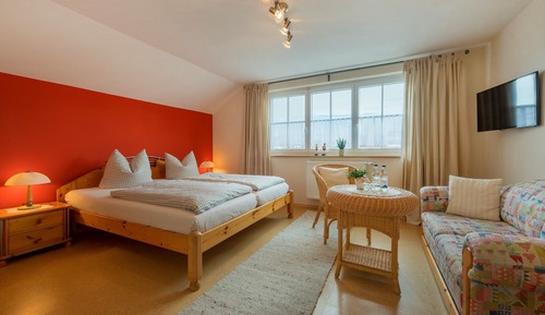 Family Room, 2 Bedrooms