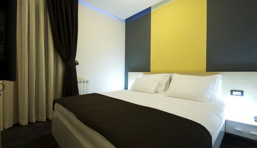 Standard Suite