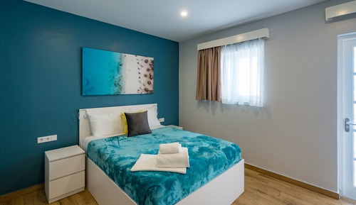 Classic Room, 1 Queen Bed, Non Smoking