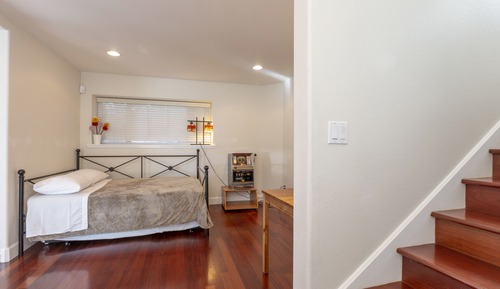 House (3 Bedrooms)