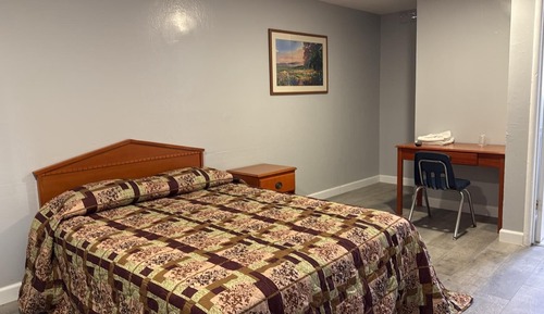 Basic Single Room, 1 Queen Bed, City View