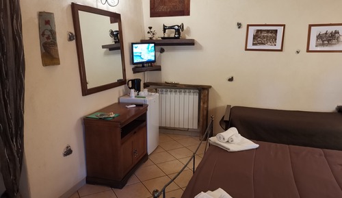 Classic Double or Twin Room, Hill View